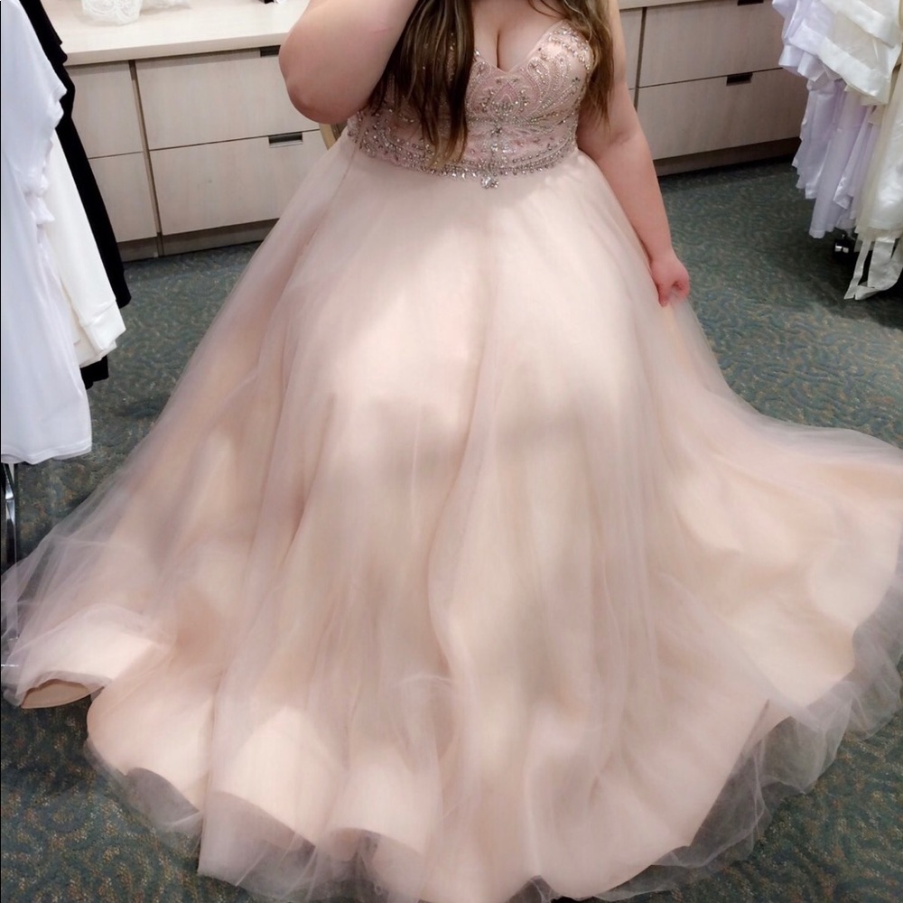 Light pink prom dress